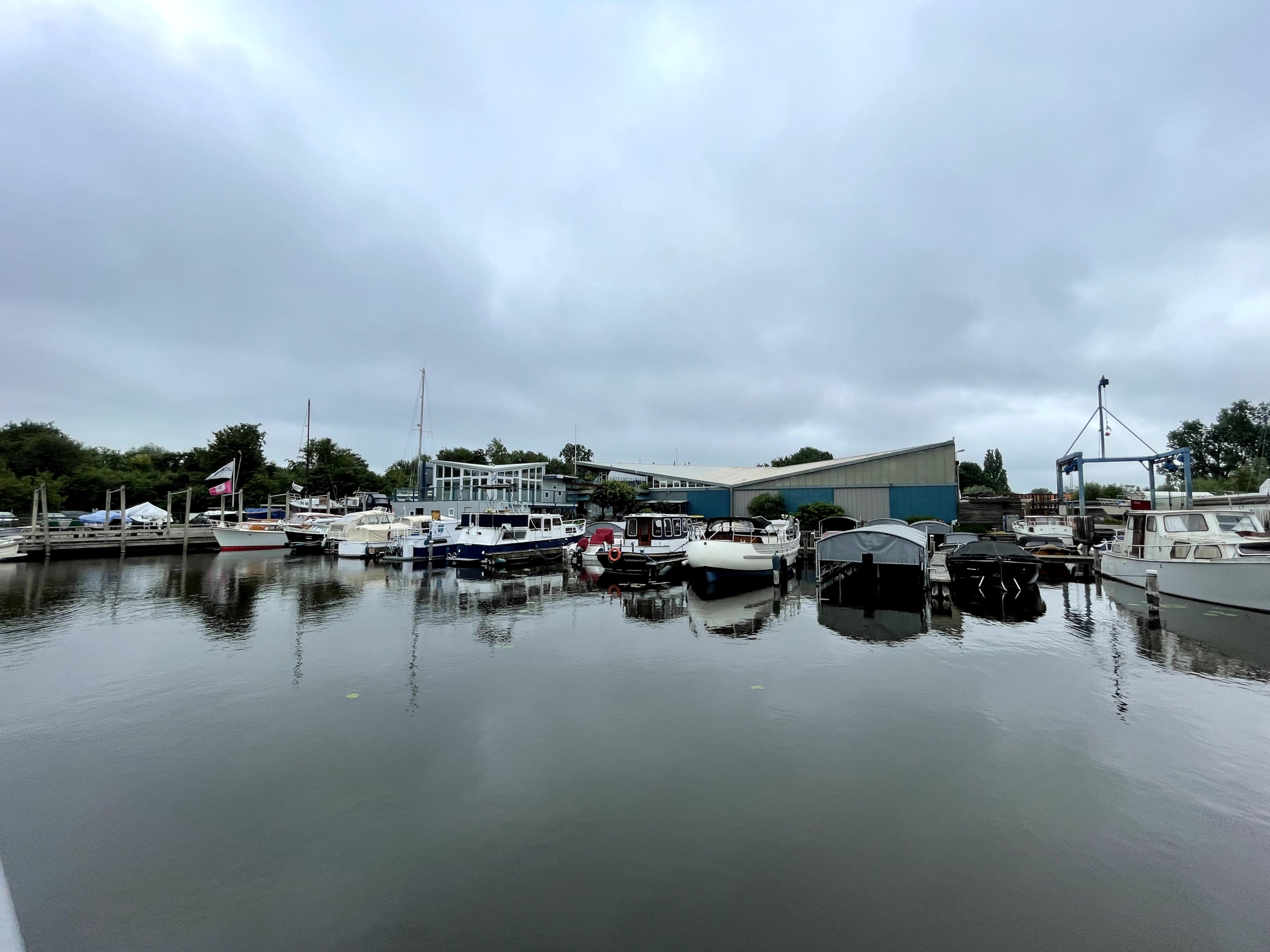 AANGEKOCHT – Ad Spek Watersport